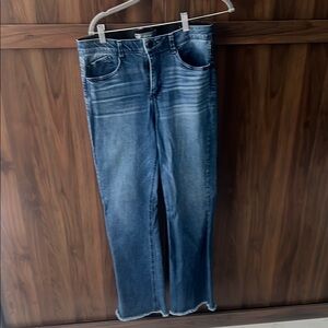 Wit & Wisdom ‘Ab’ solution, high waist itty bitty bootcut jeans- LIKE NEW